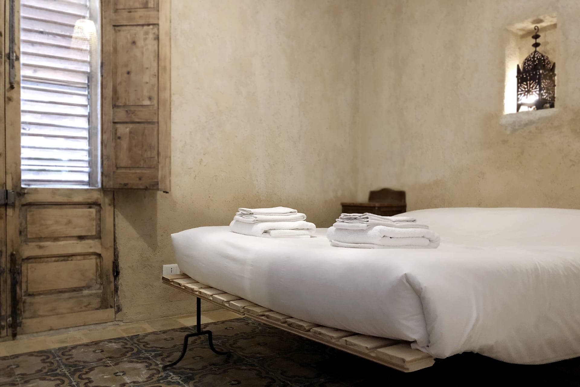 Double or twin shared room at Salinara Retreat Centre - Image 3