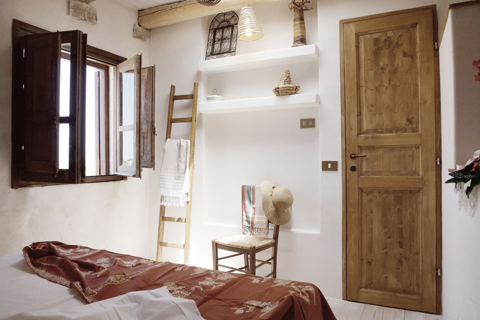 Triple shared room at Salinara Retreat Centre - Image 1